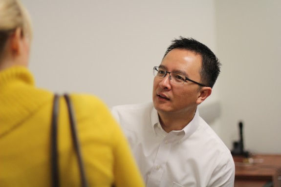 STAR alum David Nguyen returns to give feedback to an international group of doctoral students on their projects.
